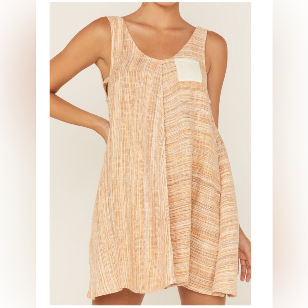 NWT Cleo+Wolf Dress